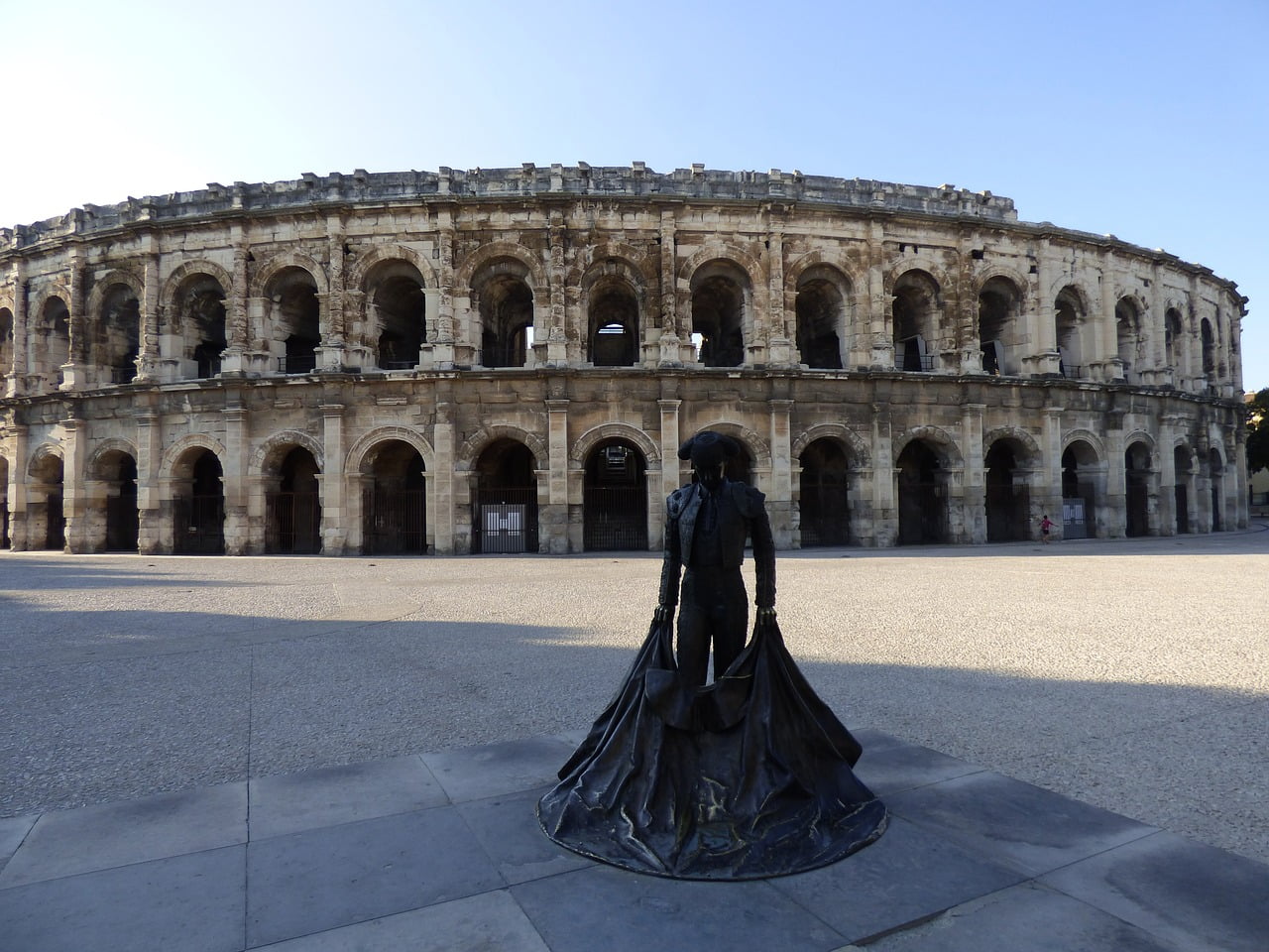 ville nime provence arene